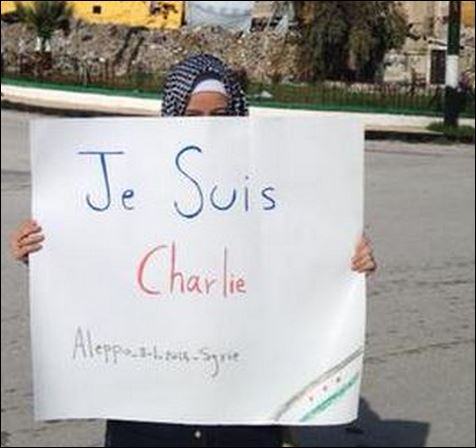 Η δημοσιογράφος από τη Συρία που λέει “Είμαι και εγώ Charlie” – ΦΩΤΟ