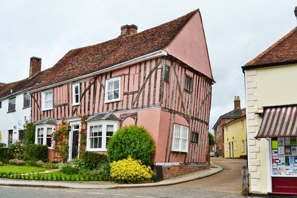 Χωριό με σπίτια που γέρνουν – ΦΩΤΟ