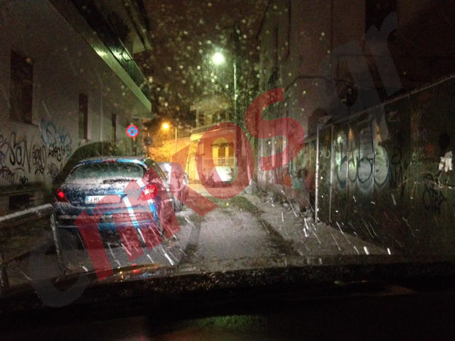 Χιονίζει στο Μαρούσι – ΦΩΤΟ