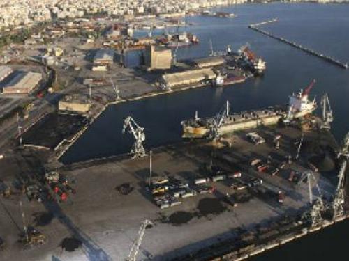 Βυθίστηκε φορτηγό πλοίο με λαθραία τσιγάρα