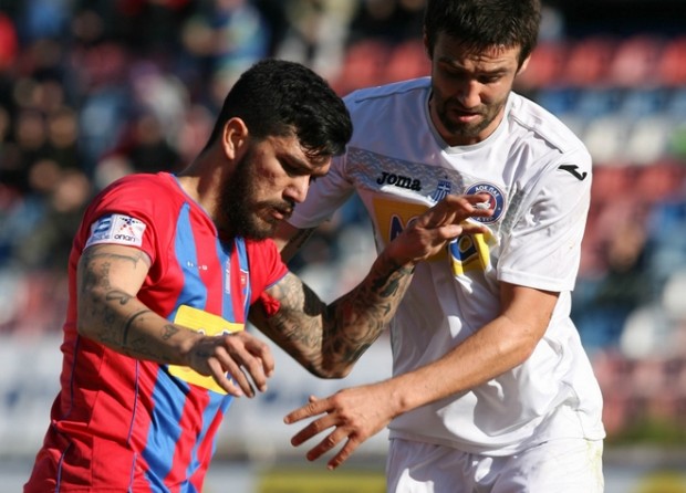 Όρθια η Κέρκυρα στη Νέα Σμύρνη