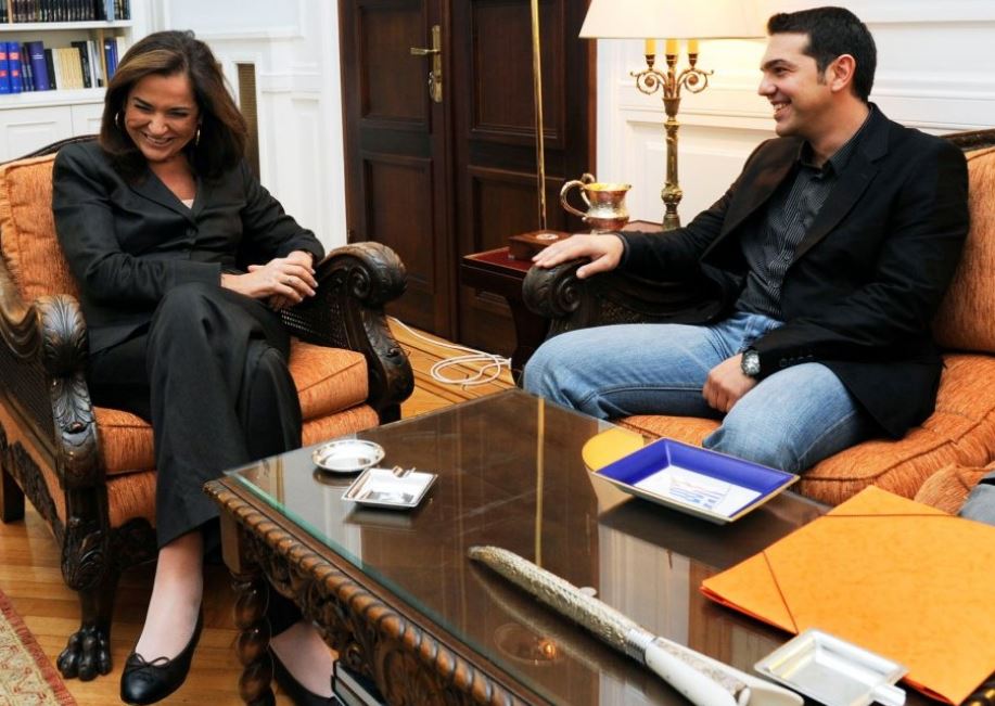 Ο Τσίπρας θα συναντηθεί με την Μπακογιάννη