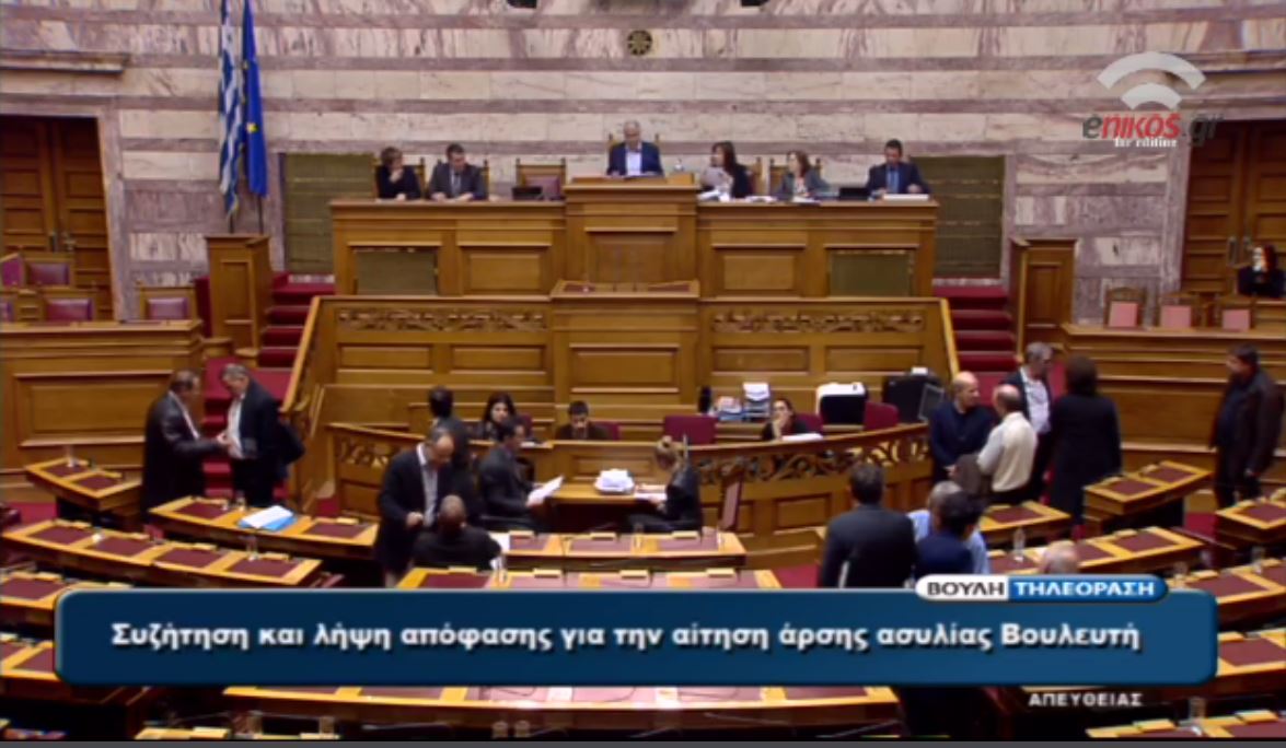 Το λάθος με την ψήφο του Βαρουφάκη – ΒΙΝΤΕΟ