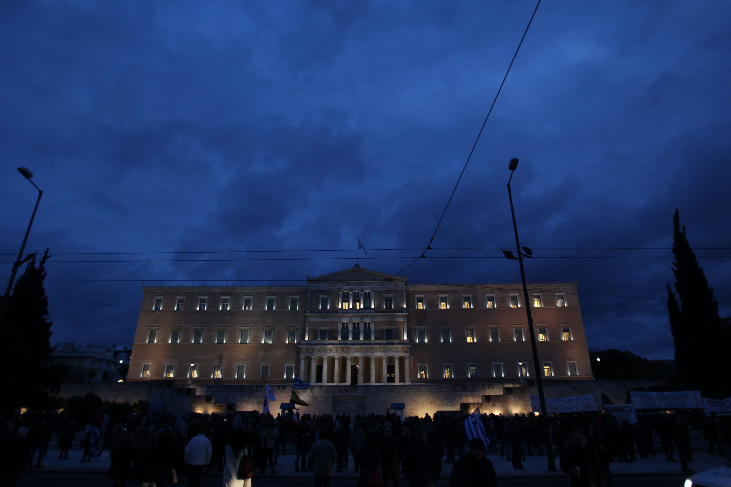Αθήνα: Τέσσερις συλλήψεις για βανδαλισμούς και επιθέσεις κατά αστυνομικών