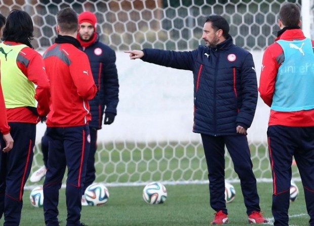 Με αλλαγές ο Ολυμπιακός κόντρα στην ΑΕΚ