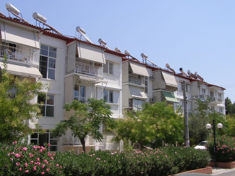 Με μετρητά αγοράστηκαν 8 στις 10 κατοικίες το 2014