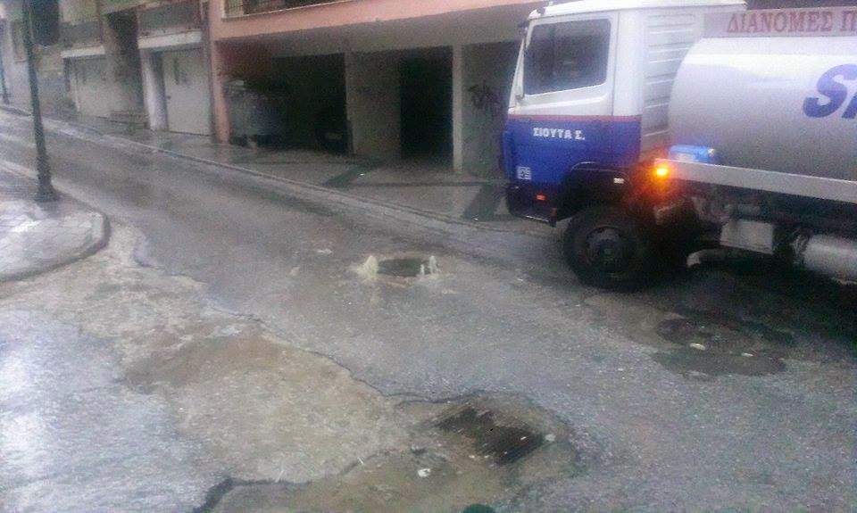 Γέμισαν λύματα οι δρόμοι στην Ξάνθη – ΦΩΤΟ