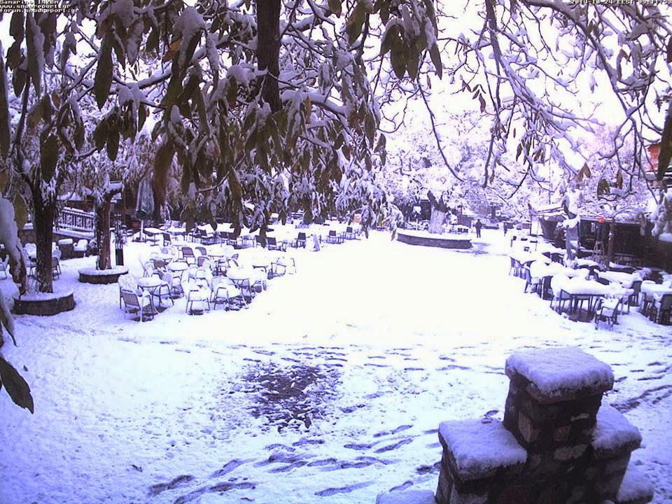 Χιονίζει στα ορεινά των Ιωαννίνων