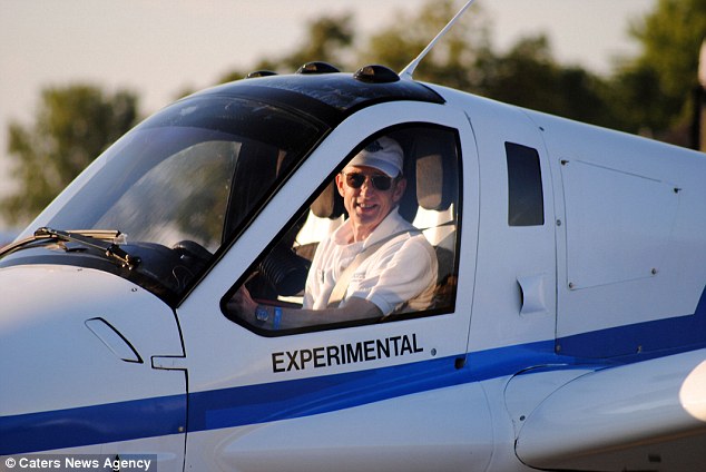 The Transition can reach speeds of around 70mph (113km/h) on the road and 115mph (185km/h) in the air