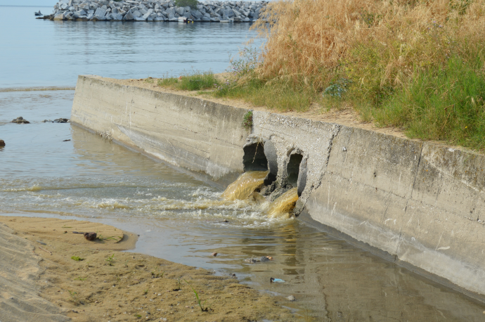 ΕΕ: «Κόκκινη» κάρτα στην Ελλάδα για τα λύματα