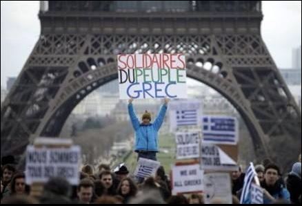 Φωτογραφίες από τις διαδηλώσεις υπέρ της Ελλάδας σε ολόκληρο τον κόσμο