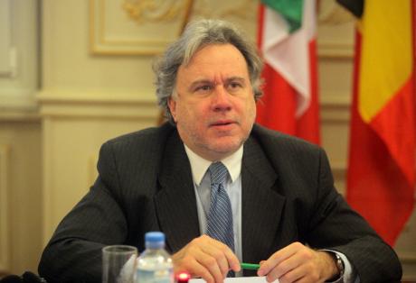 Ο Κατρούγκαλος προανήγγειλε ριζικές αλλαγές στο Δημόσιο