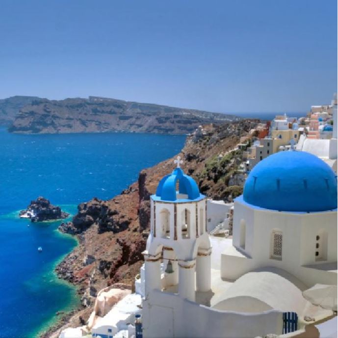Deutsche Welle: Η Ελλάδα να εκσυγχρονίσει τον τουρισμό της