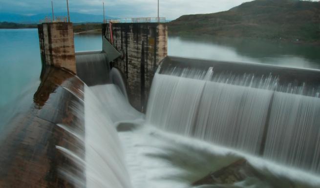 Άνοιξαν οι βαλβίδες εκτόνωσης του φράγματος Πηνειού