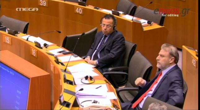 Έντονος διάλογος Ντράγκι – Μαριά στο Ευρωπαϊκό Κοινοβούλιο – ΒΙΝΤΕΟ