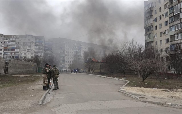 Νεκρός δημοσιογράφος από βομβαρδισμούς στην Ουκρανία