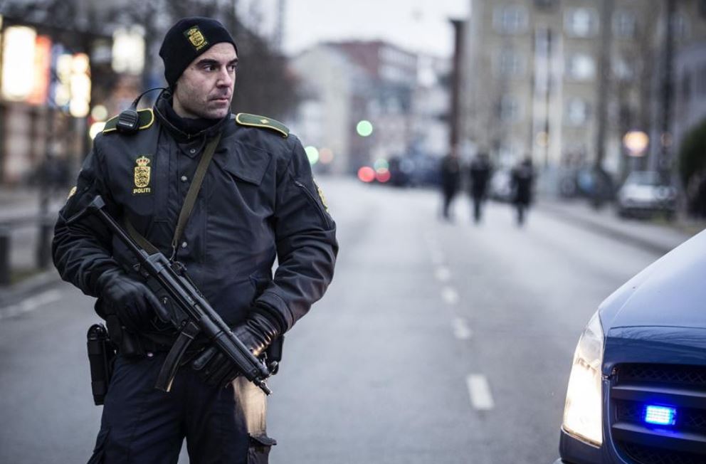 Κοπεγχάγη – Ο άνδρας άνοιξε πρώτος πυρ εναντίον της αστυνομίας