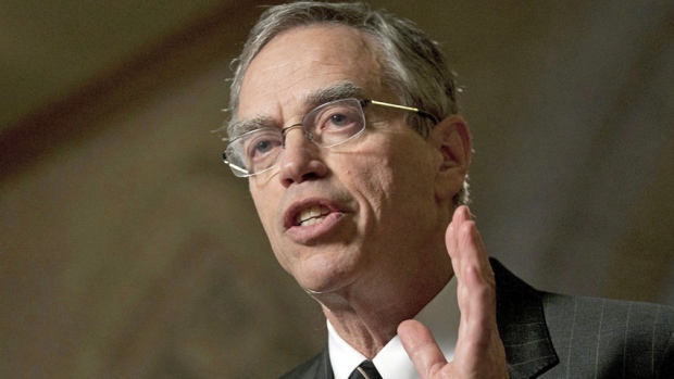 Όλιβερ: Κανείς δεν θέλει να φύγει η Ελλάδα από το ευρώ