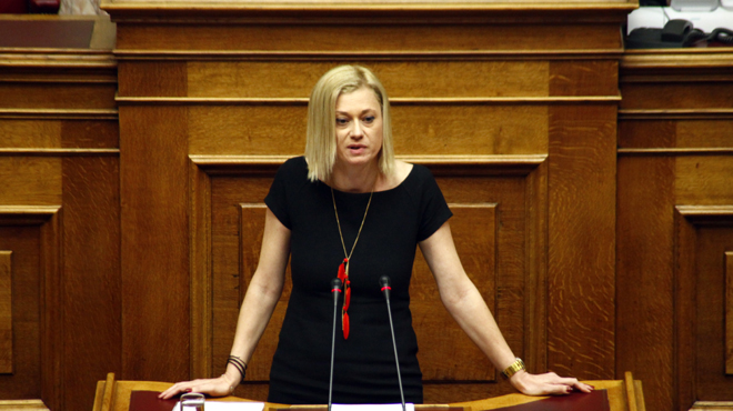 Οι επιφυλάξεις της Ραχήλ Μακρή για τον Παυλόπουλο