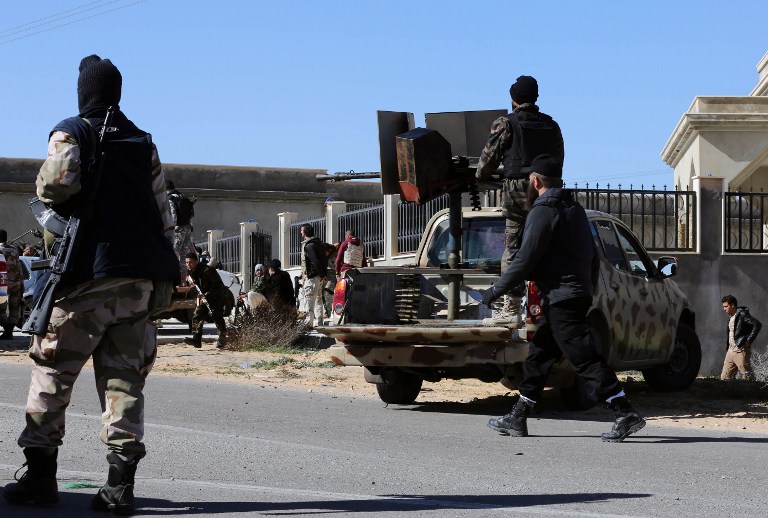Λιβύη – Ένοπλοι κατέλαβαν κυβερνητικά κτίρια