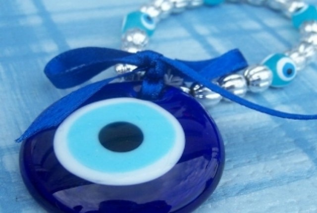 Υπάρχει ή όχι το “μάτιασμα” και πως εξηγείται;