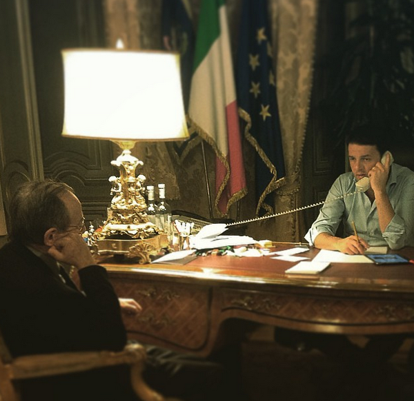 Τηλεφωνική επικοινωνία Τσίπρα – Ρέντσι