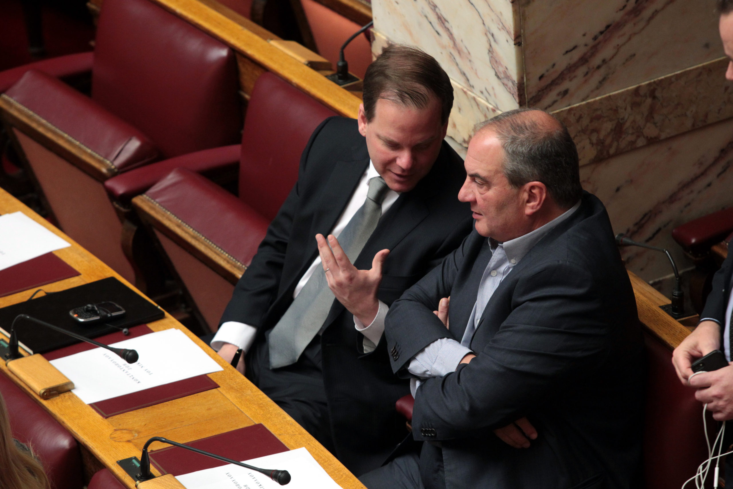 Δίπλα δίπλα τα ξαδέλφια Καραμανλή – ΦΩΤΟ