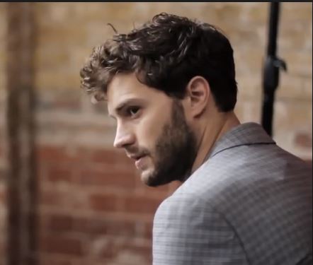 Αυτός είναι ο Mr. Gray από τις “50 αποχρώσεις του γκρι” – ΒΙΝΤΕΟ