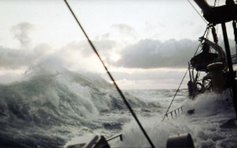 Φόβοι για ναυτική τραγωδία στο Μπανγκλαντές