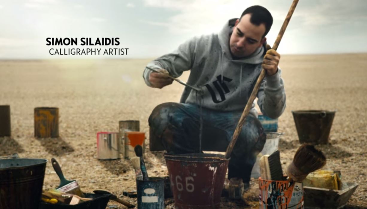 Ο Έλληνας που έκανε «πινέλο» ένα αυτοκίνητο – ΒΙΝΤΕΟ