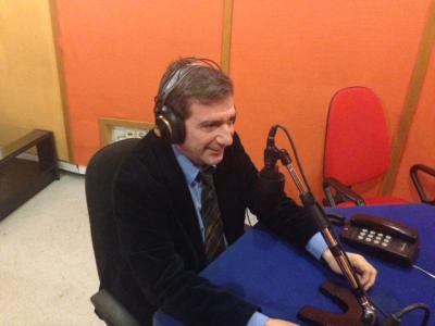 Ο Καμίνης αρχίζει ραδιοφωνική εκπομπή
