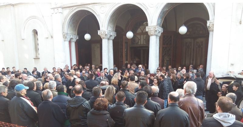 Το τελευταίο αντίο στον αρχιφύλακα των φυλακών Δομοκού – ΦΩΤΟ