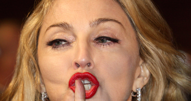 Μαντόνα κατά νεοναζί