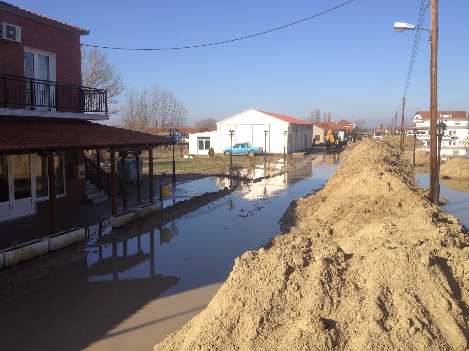Ράγισαν καρδιές με την μικρή Τάλα-Περιμένει τη μητέρα της