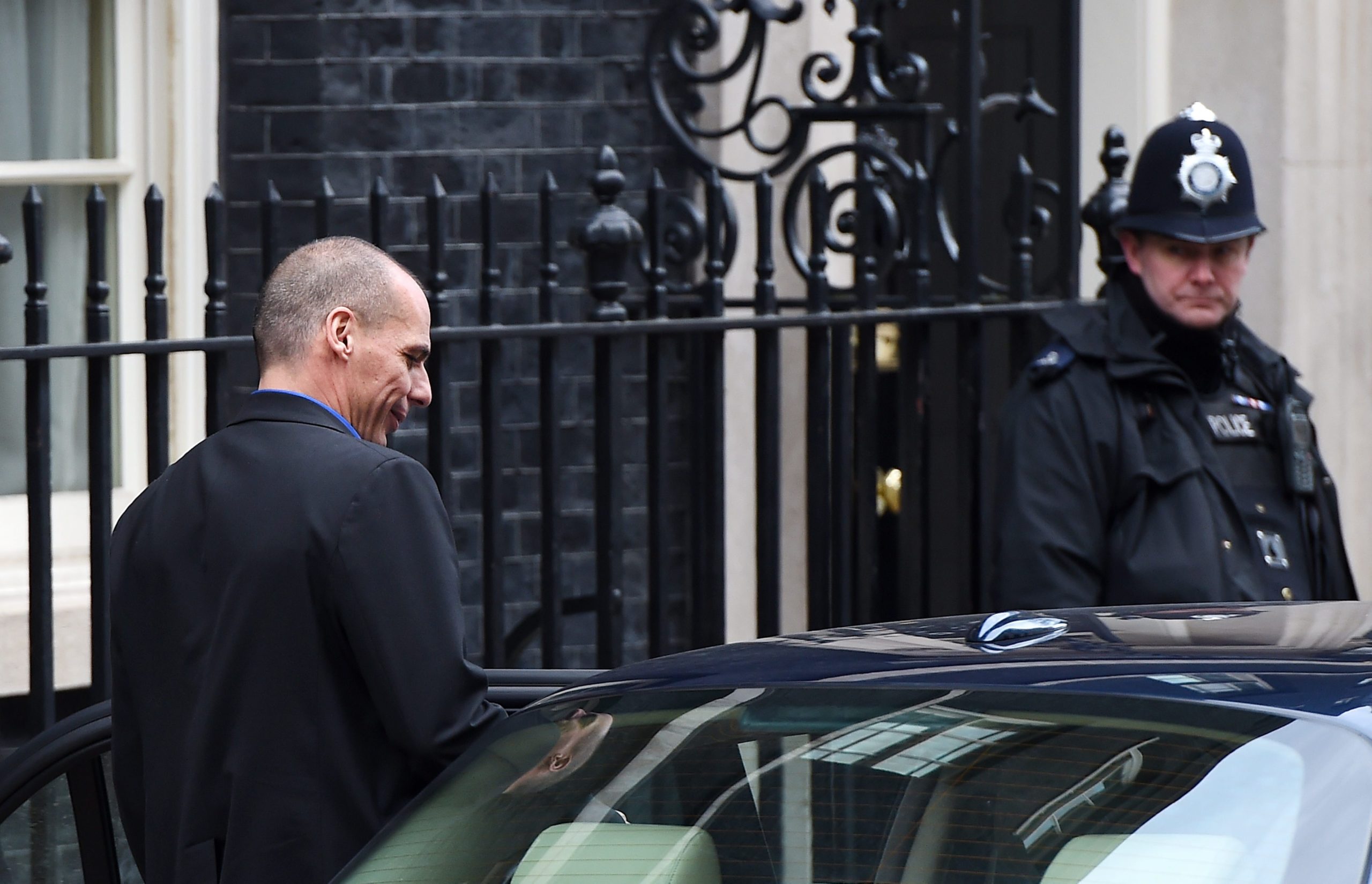 Ικανοποιημένος ο Βαρουφάκης από τη συνάντηση με τον Όσμπορν – ΒΙΝΤΕΟ