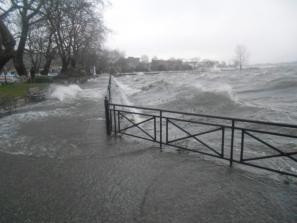 Ιωάννινα – Βγήκε η λίμνη στη στεριά – ΦΩΤΟ