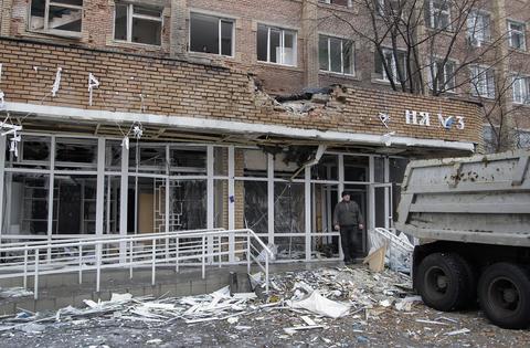 Οβίδα σε νοσοκομείο του Ντονέτσκ- Τουλάχιστον 3 νεκροί