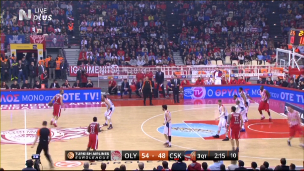 Ολυμπιακός – ΤΣΣΚΑ Μόσχας 64-53 (30′)