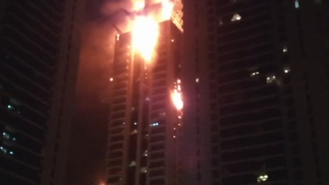 Έσβησε η φωτιά στον Torch Tower – ΒΙΝΤΕΟ