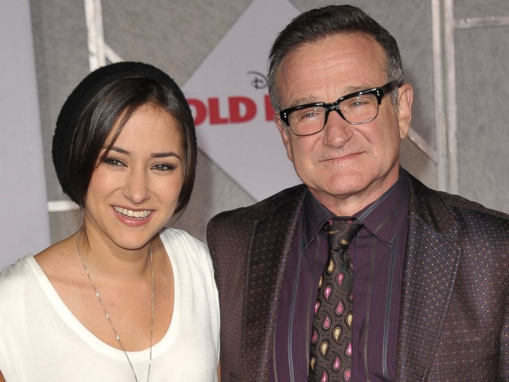 PHOTO: Zelda Williams, left, and Robin Williams, right, arrive at the Old Dogs premiere on Nov. 9, 2009 in Hollywood, Calif.