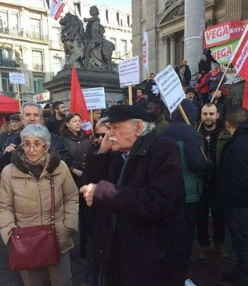 Γλέζος: Λήστεψαν τον ελληνικό λαό