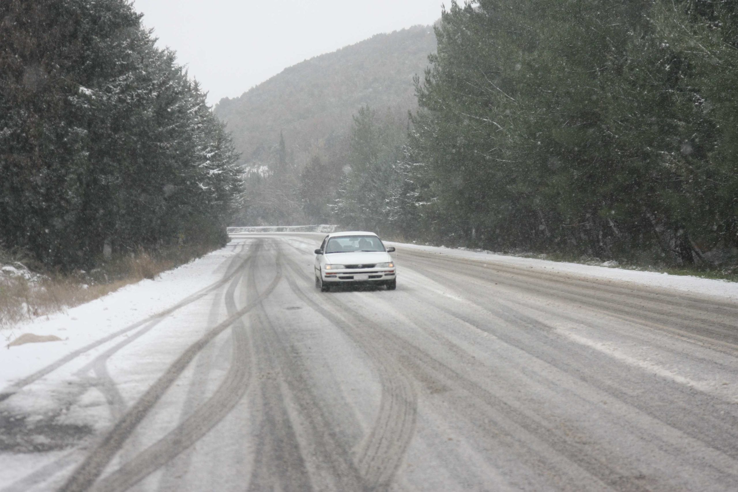 Αποκαταστάθηκε η κυκλοφορία στην Περιφερειακή Πεντέλης – Νέας Μάκρης
