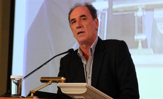 Διαψεύδει ο Σταθάκης τα περί δημοσιονομικού κενού 5-7 δισ.