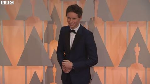 Τα καλύτερα στιγμιότυπα από το κόκκινο χαλί των Όσκαρ – ΒΙΝΤΕΟ