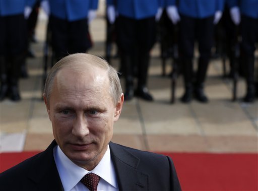 Πούτιν-Ομπάμα: Καταδικάζουν τη δολοφονία Νεμτσόφ