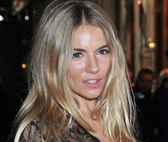 Σιένα Μίλερ: Βρήκα την ηρεμία μου μόλις έγινα μαμά