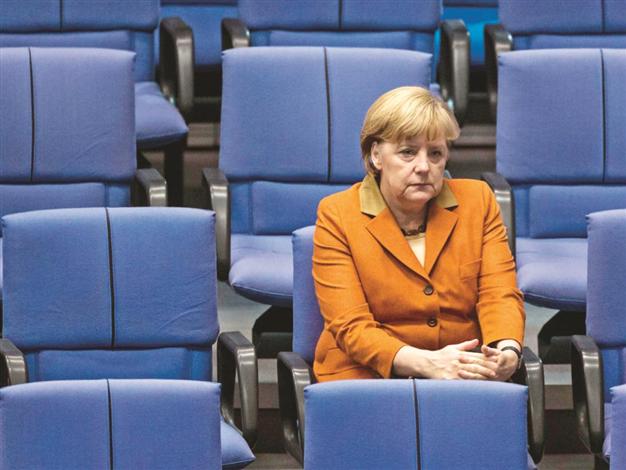 Die Welt: Όλοι μιλούν με τον Τσίπρα, μόνοι οι Γερμανοί μοιάζουν απομονωμένοι