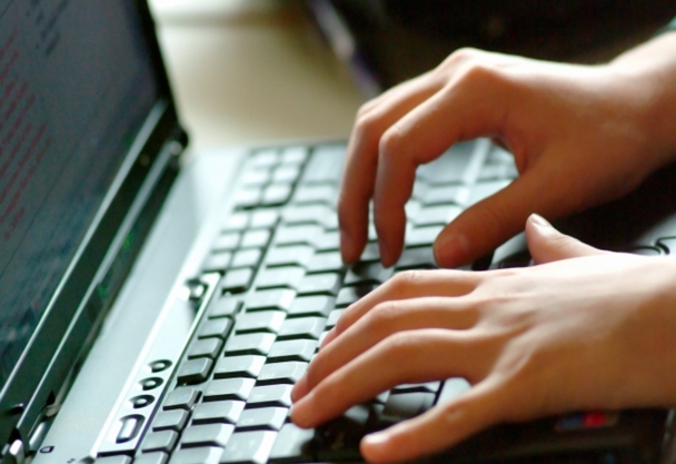 12χρονος παρενοχλούσε σεξουαλικά συνομηλίκους του στο διαδίκτυο