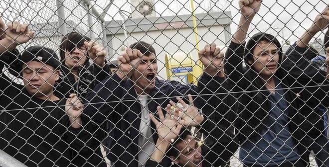 Πορεία διαμαρτυρίας και ΜΑΤ στην Αμυγδαλέζα