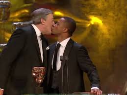 Φιλήθηκαν στο στόμα στην σκηνή των βραβείων BAFTA – BINTEO